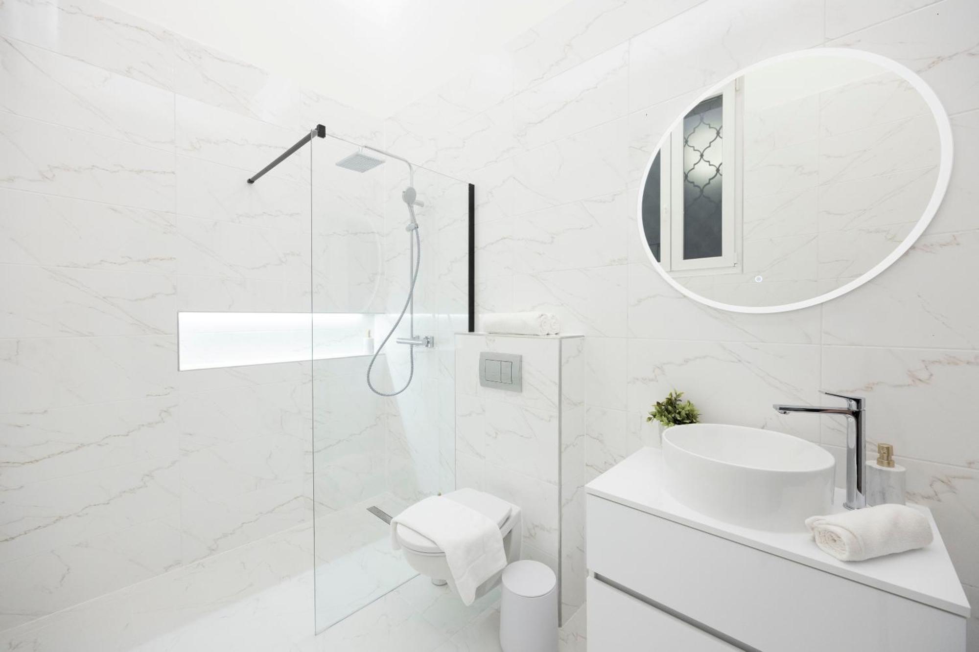 Exclusive & Prestigious Central Residence W/ Balcony Budapest Luaran gambar