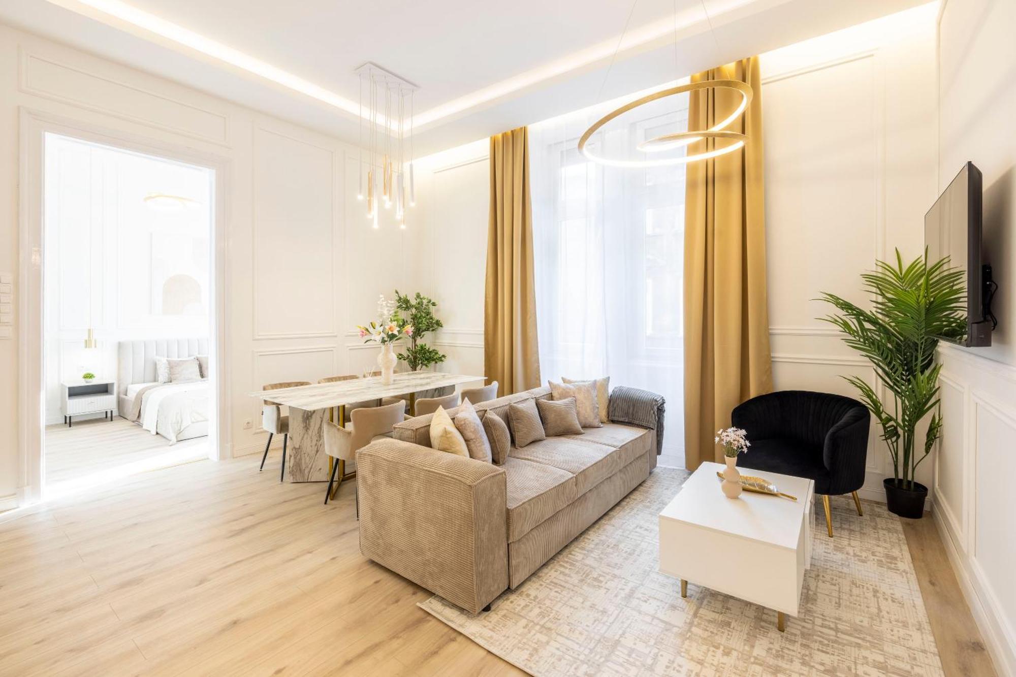 Exclusive & Prestigious Central Residence W/ Balcony Budapest Luaran gambar