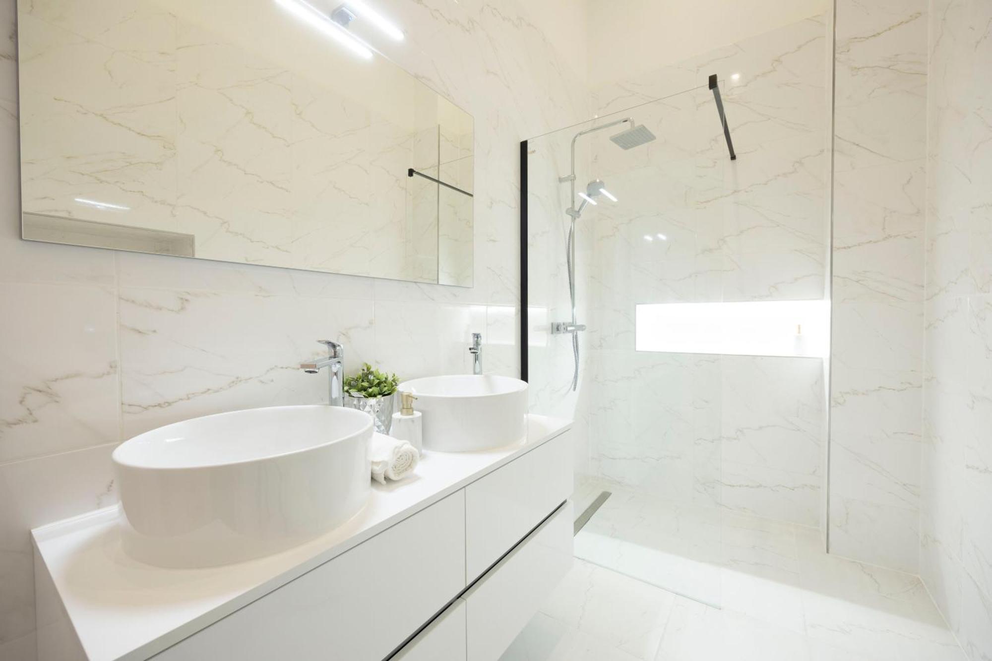 Exclusive & Prestigious Central Residence W/ Balcony Budapest Luaran gambar