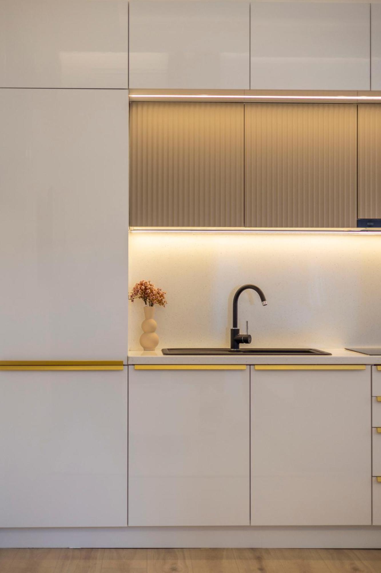 Exclusive & Prestigious Central Residence W/ Balcony Budapest Luaran gambar