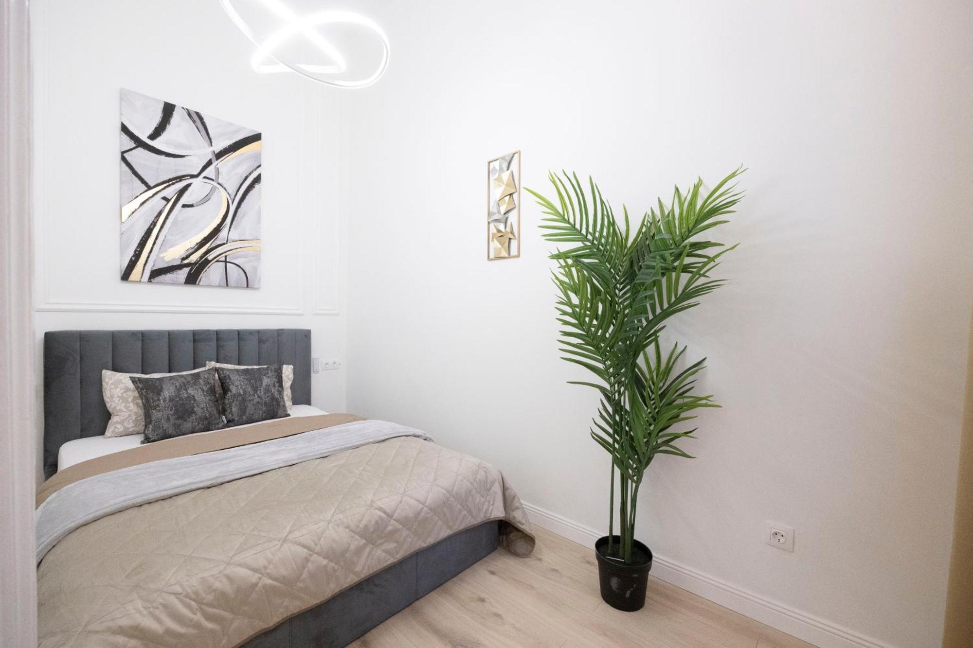 Exclusive & Prestigious Central Residence W/ Balcony Budapest Luaran gambar