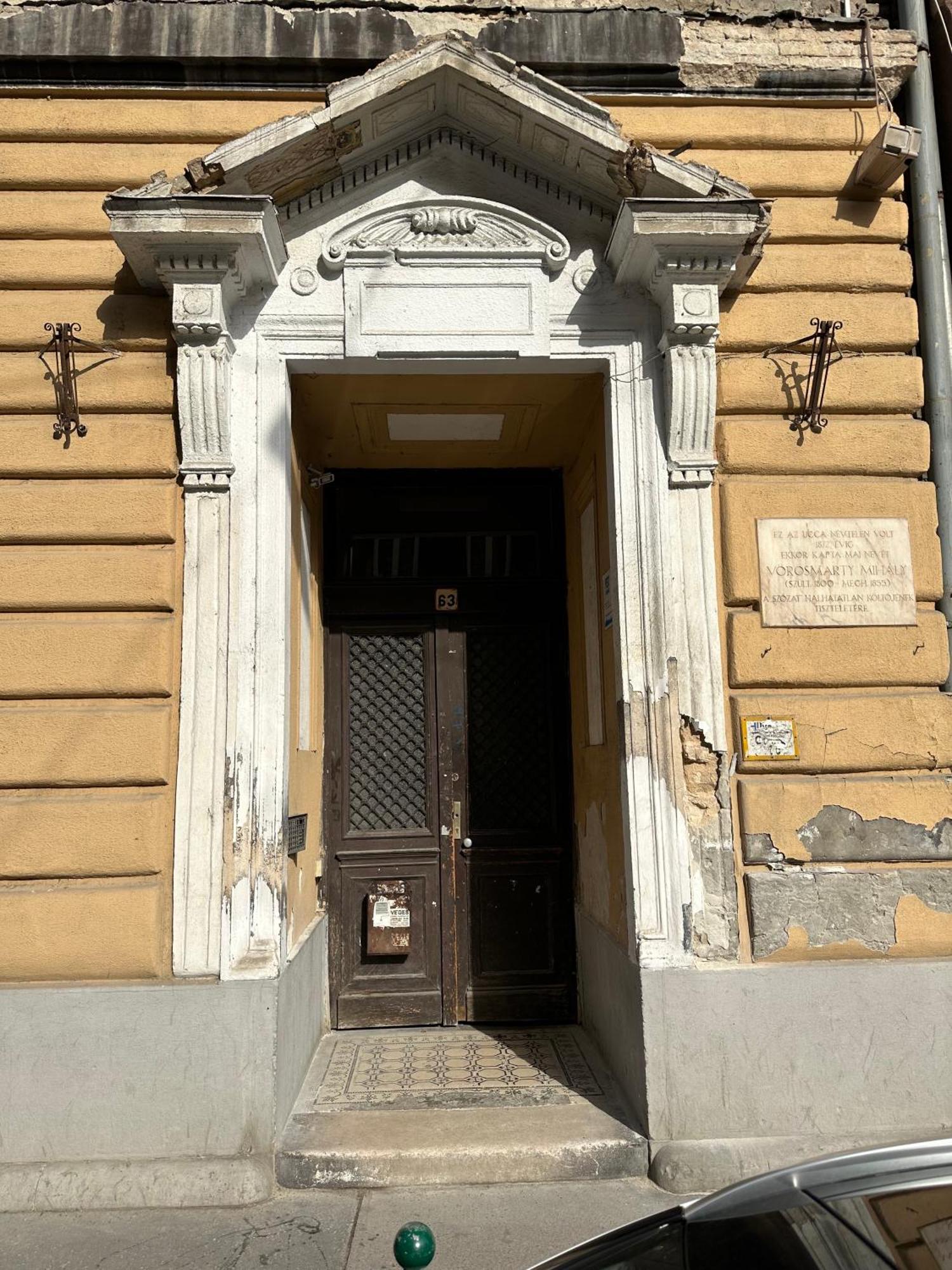 Exclusive & Prestigious Central Residence W/ Balcony Budapest Luaran gambar